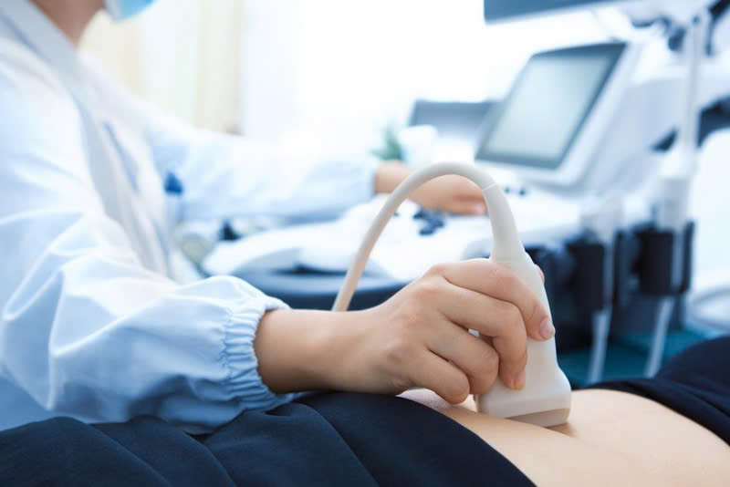  Điều ưu tiên hàng đầu với thai phụ là phải tuân thủ lịch kiểm tra định kỳ theo lời hẹn bác sĩ