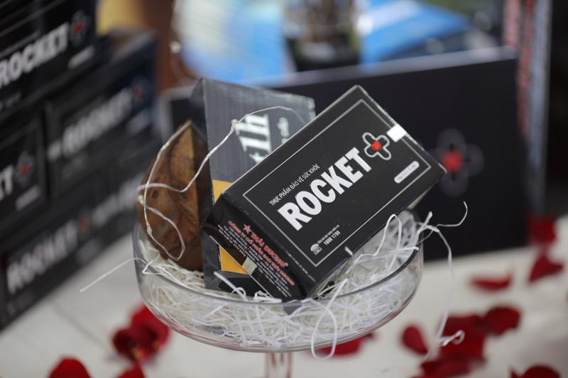 Rocket 1h là sản phẩm của công ty Sao Thái Dương (Việt Nam) với công thức độc đáo chiết xuất hoàn toàn từ dược liệu tự nhiên